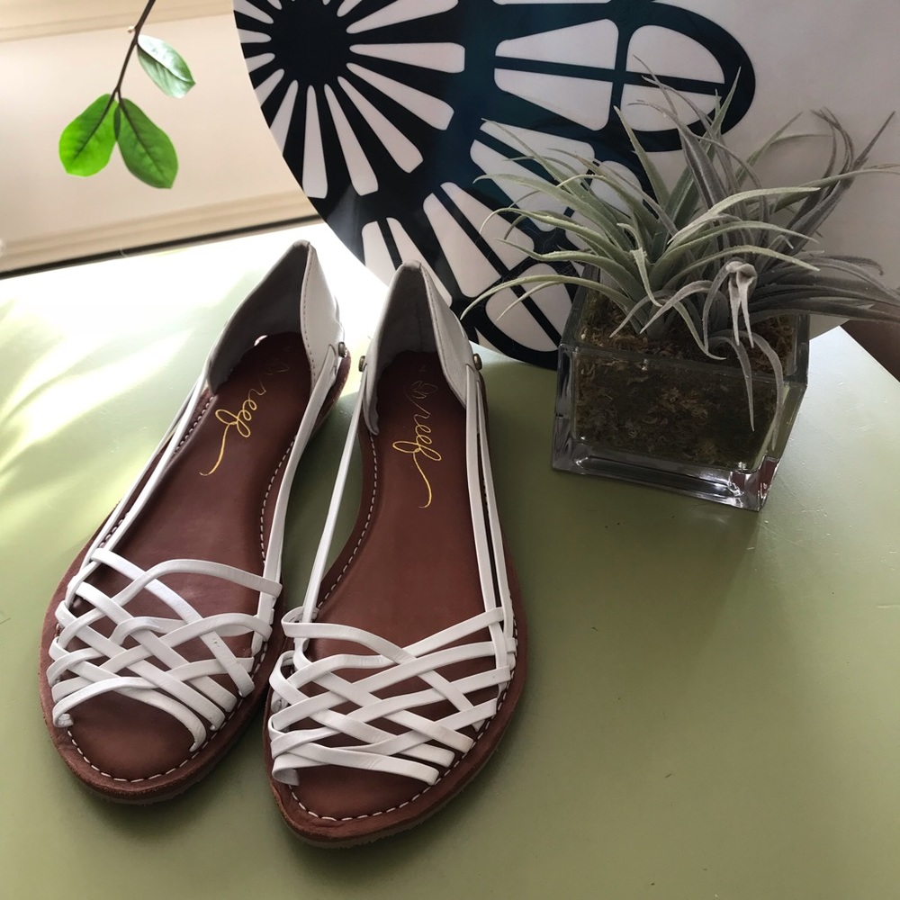 REEF leather ballet flats white and tan size 7